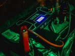 ARRANCADOR DE BATERIA MULTIFUNCIONAL PARA AUTO 9000MAH YATO - Imagen 6